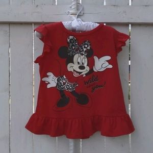 Girls size 6x matching shirt and leggings